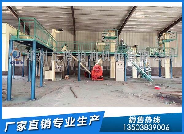 企鵝榨油機:新疆10噸核桃油壓榨生產(chǎn)線安裝進行中(圖3) 螺旋榨油機